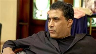 حكاية أحمد زكي مع أشهر طبيب نفسي.. شيىء لا يصدق