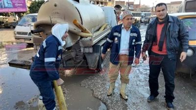 رئيس مدينة الحامول يتفقد كسح مياه الأمطار