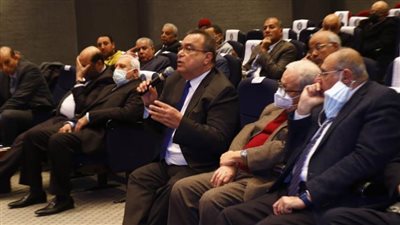 رموز المجتمع التجاري والصناعي: نعمل على تحفيز الصناعة ودعم الصادرات ودمج الاقتصاد غير الرسمي