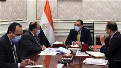 متابعة إجراءات إصدار الصكوك السيادية.. ومناقشة مطالب رؤساء وممثلي المجالس التصديرية