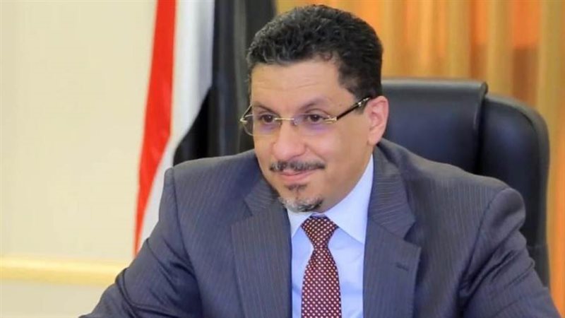 أحمد عوض بن مبارك