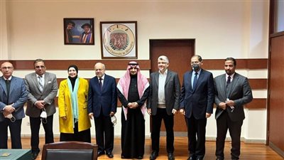 قنصل المملكة السعودية في زيارة لجامعة فاروس
