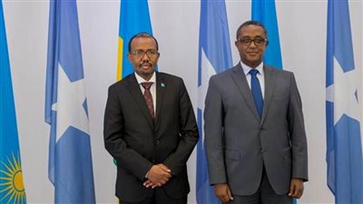 وزير خارجية رواندا يبحث مع نظيره الصومالي التعاون في مجالات الأمن والتنمية