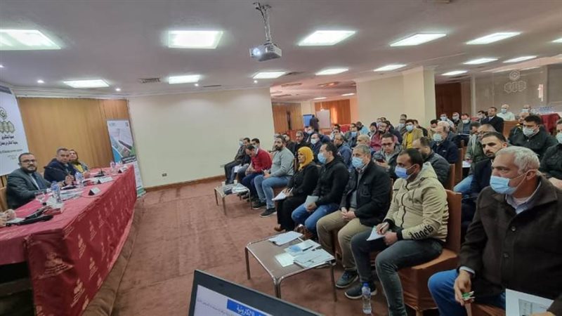 مسؤولة مصلحة الضرائب