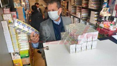 التحفظ على 500 علبة سجائر مجهولة المصدر بكفر الشيخ