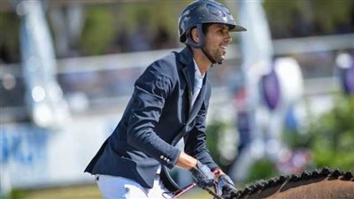 الفارس المصري نايل نصار يتوج ببطولة الجائزة الكبرى للفروسية بأمريكا