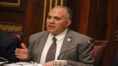 وزير الري: رفع درجة الاستعداد لمتابعة مناسيب المياه بالترع والمصارف