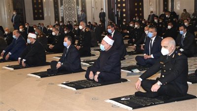احتفالاً بعيد الشرطة..  وزير  الداخلية يؤدي صلاة الجمعة بمسجد الشرطة بالقاهرة الجديدة