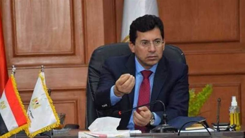 الدكتور أشرف صبحى