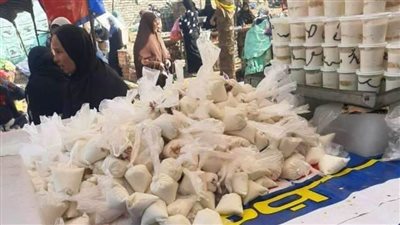 غلق وتشميع 30 منشأة غذائية تعمل بدون ترخيص وإعدام أكثر من 2 طن أغذية فاسدة بالشرقية 