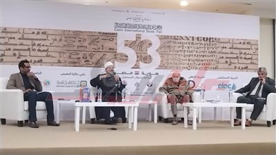 تفاصيل مناقشة «المسيرة الثقافية للشعر العربي» لوزير الأوقاف بمعرض الكتاب