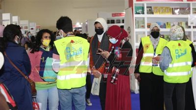 وزيرة الثقافة: «أنا متطوع» مبادرة تمثل صورة إيجابية للعمل الاجتماعى