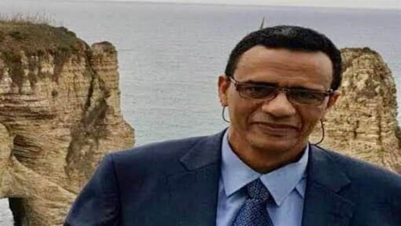 الكاتب الصحفي عبدالحكيم