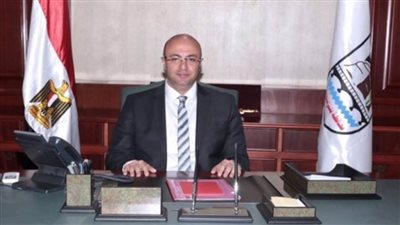 محافظ بني سويف يبحث من مسؤولى شركة النصر التعاون 