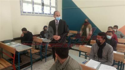 وكيل تعليم كفر الشيخ يتفقد لجان الامتحانات ببلطيم