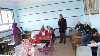 وكيل تعليم البحيرة يتابع سير امتحانات نصف العام للشهادة الإعدادية