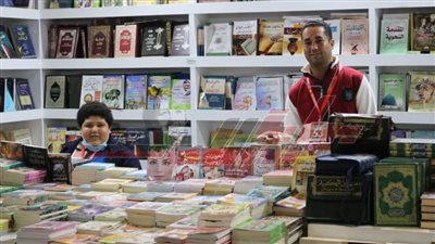 «ناشرين وزائرين» أركان جمهور معرض القاهرة للكتاب  (صور)
