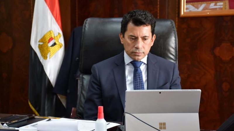 د. أشرف صبحى