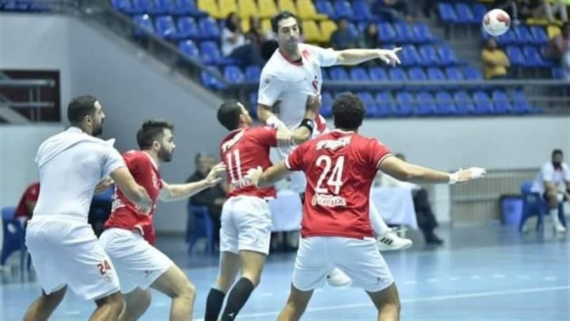 يد الزمالك ضد الأهلي