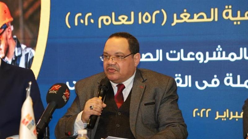 الدكتور رأفت عباس