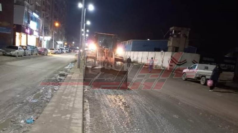 إزالة مخلفات الأمطار