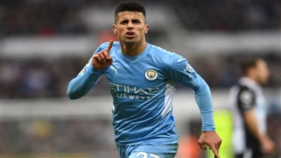 مانشستر سيتي يعلن تمديد عقد كانسيلو حتي يونيو 2027