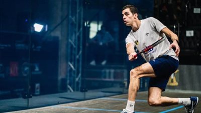 علي فرج يحافظ على صدارة التصنيف العالمي للاعبي الإسكواش