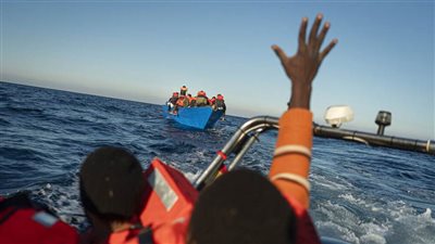 البحرية المغربية تنقذ 63 مهاجرا