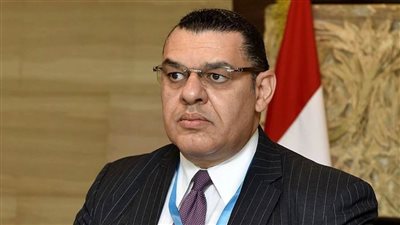 سفير مصر يبحث مع مفتي لبنان وفؤاد السنيورة آخر التطورات السياسية بالبلاد