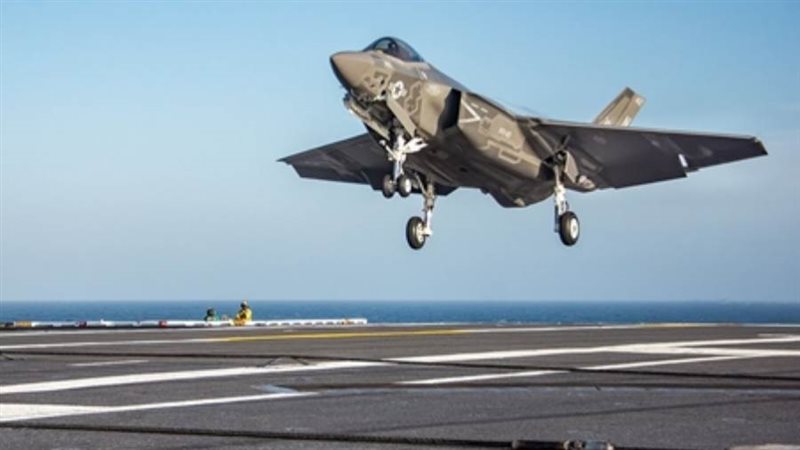 طائرات مقاتلة