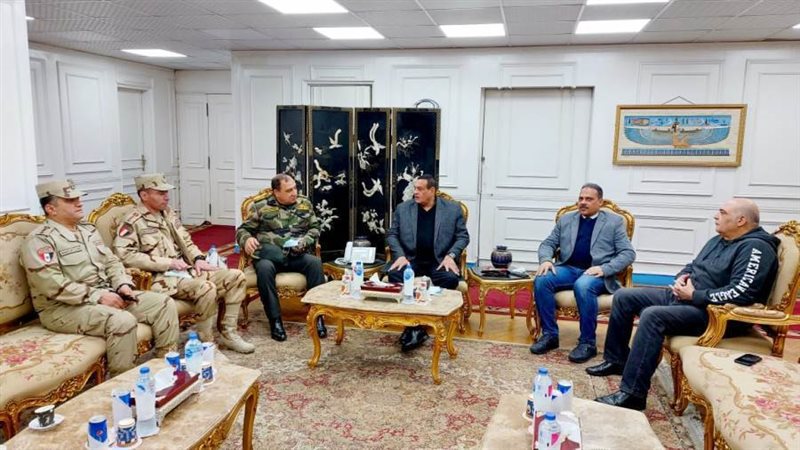 محافظ البحيرة يستقبل