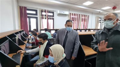 إجراء الاختبارات الإلكترونية بكليات القطاع الطبي بجامعة دمنهور