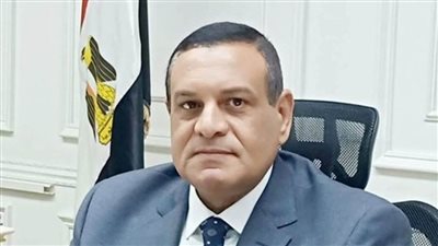 إحالة ١٣٩ موظفا من العاملين بالمنشآت الحكومية  والوحدات الصحية بالبحيرة للتحقيق