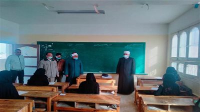 أبو القاسم يتابع امتحانات النقل الثانوي الأزهري بلجان الشيخ زويد ورفح