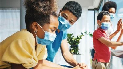 لماذا لا يصاب البعض بفيروس كورونا على الإطلاق رغم مخالطة المصابين؟ 