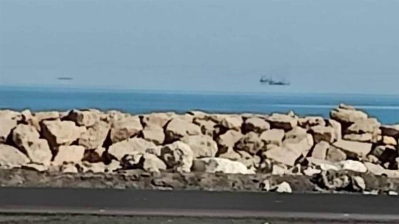 جسم يظهر من بعيد