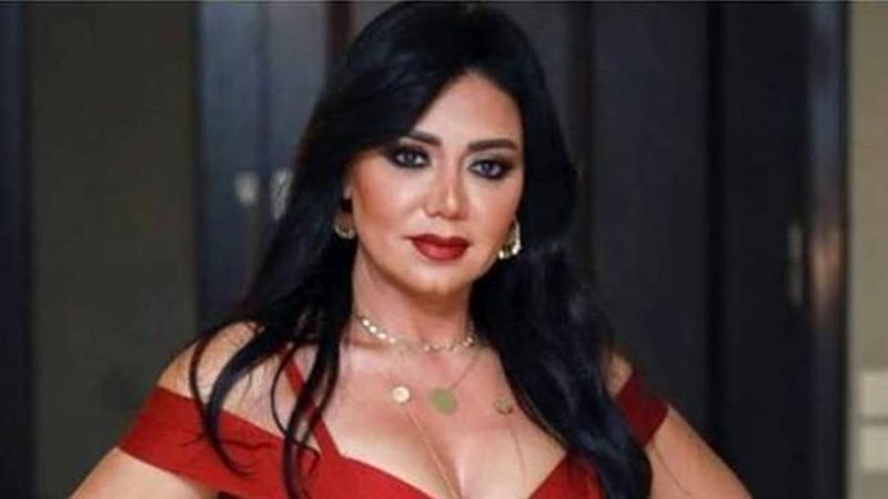 الفنانة رانيا يوسف