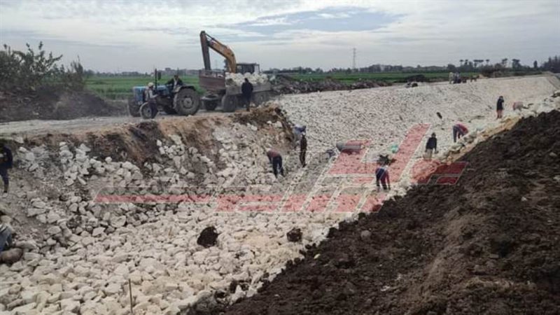 تبطين الترع