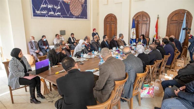 اجتماع بقرية الفواخير