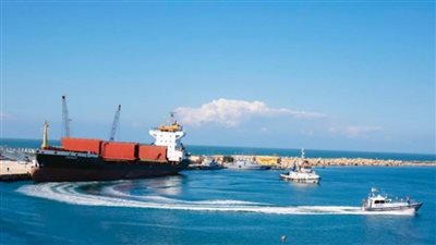 إعادة فتح ميناء العريش البحري بعد تحسن الأحوال الجوية