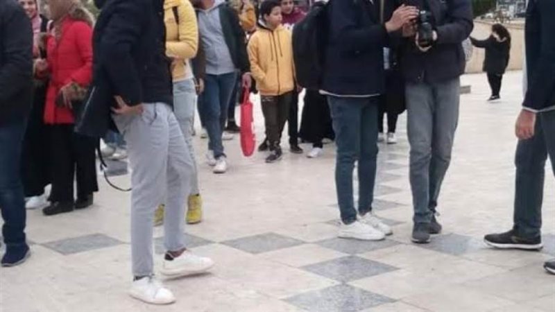 إقبالا كبيرا من مواطني