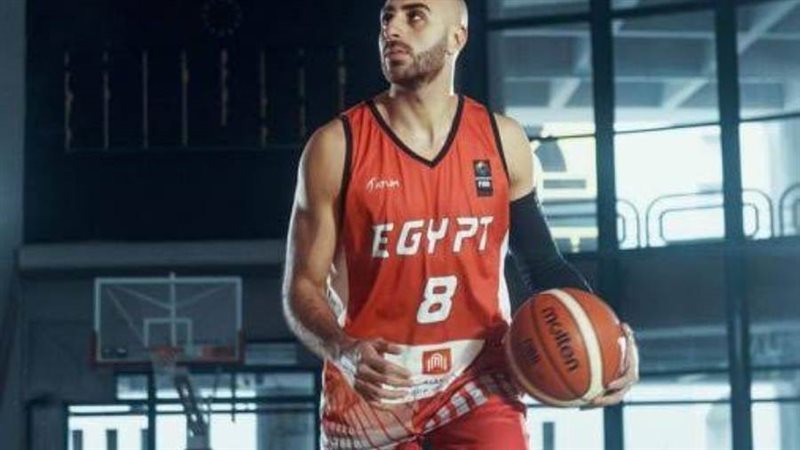 عمر العزب لاعب سلة