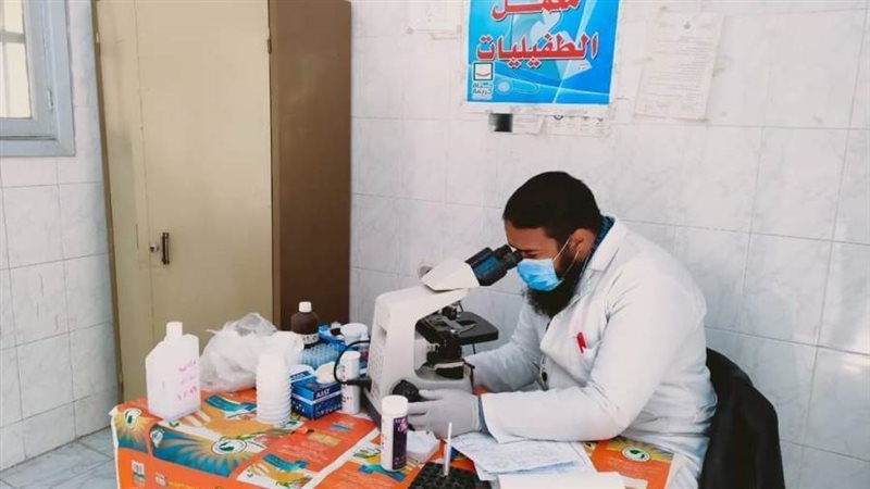 أجهزة التحاليل بالمستشفى