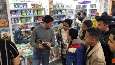 جناح إسبانيا بمعرض الكتاب يقدم أول قاموس 