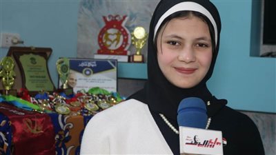 والدة ملكة جمال .. 