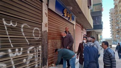 محافظ المنيا يكلف رؤساء المراكز بمتابعة تطبيق الإجراءات الاحترازية وإغلاق 3 مقاهي مخالفة