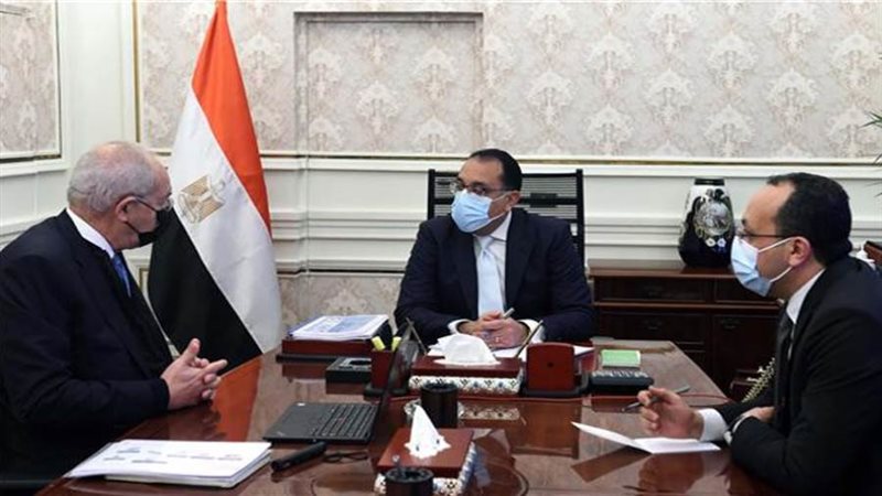 د. مصطفى مدبولي أثناء