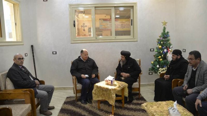 محافظ أسيوط يزور