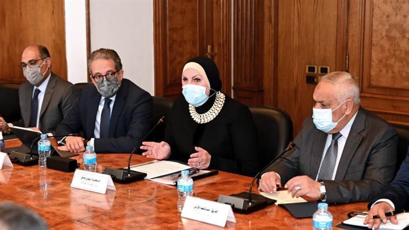 نيفين جامع وزيرة