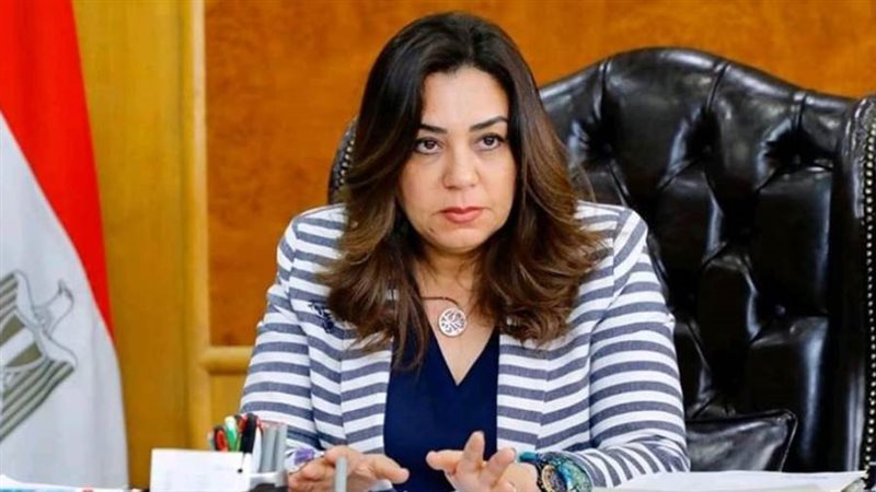 محافظ دمياط الدكاتورة